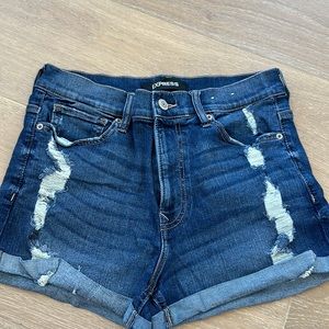 Express high rise performance stretch size 8 shorts